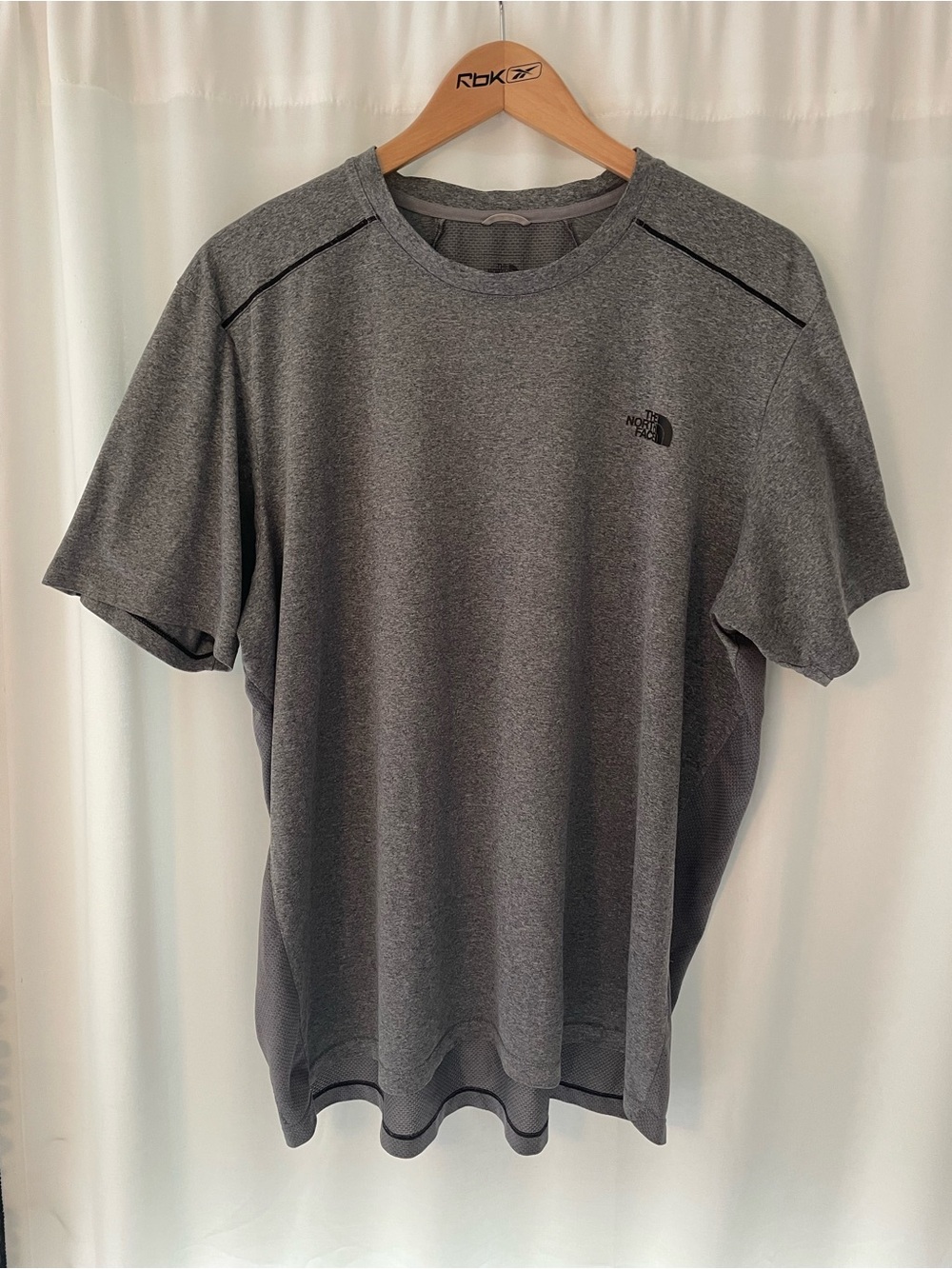 The North Face gray t shirt flashdry mesh back short sleeve men’s XXL tee logo